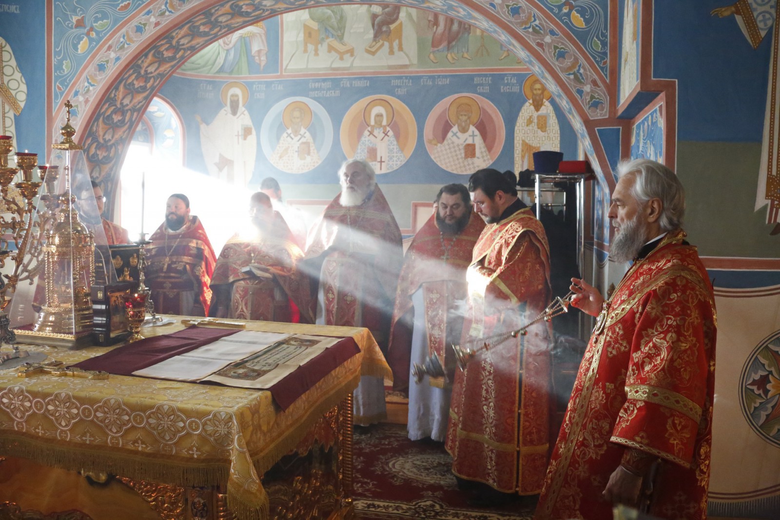 Служение трех архиереев в Свято-Предтеченском храме при Саранской Духовной Семинарии